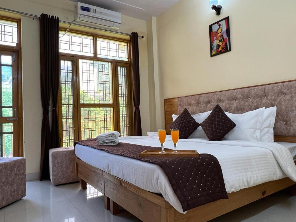 Hotel Krishna Rishīkesh 외부 사진