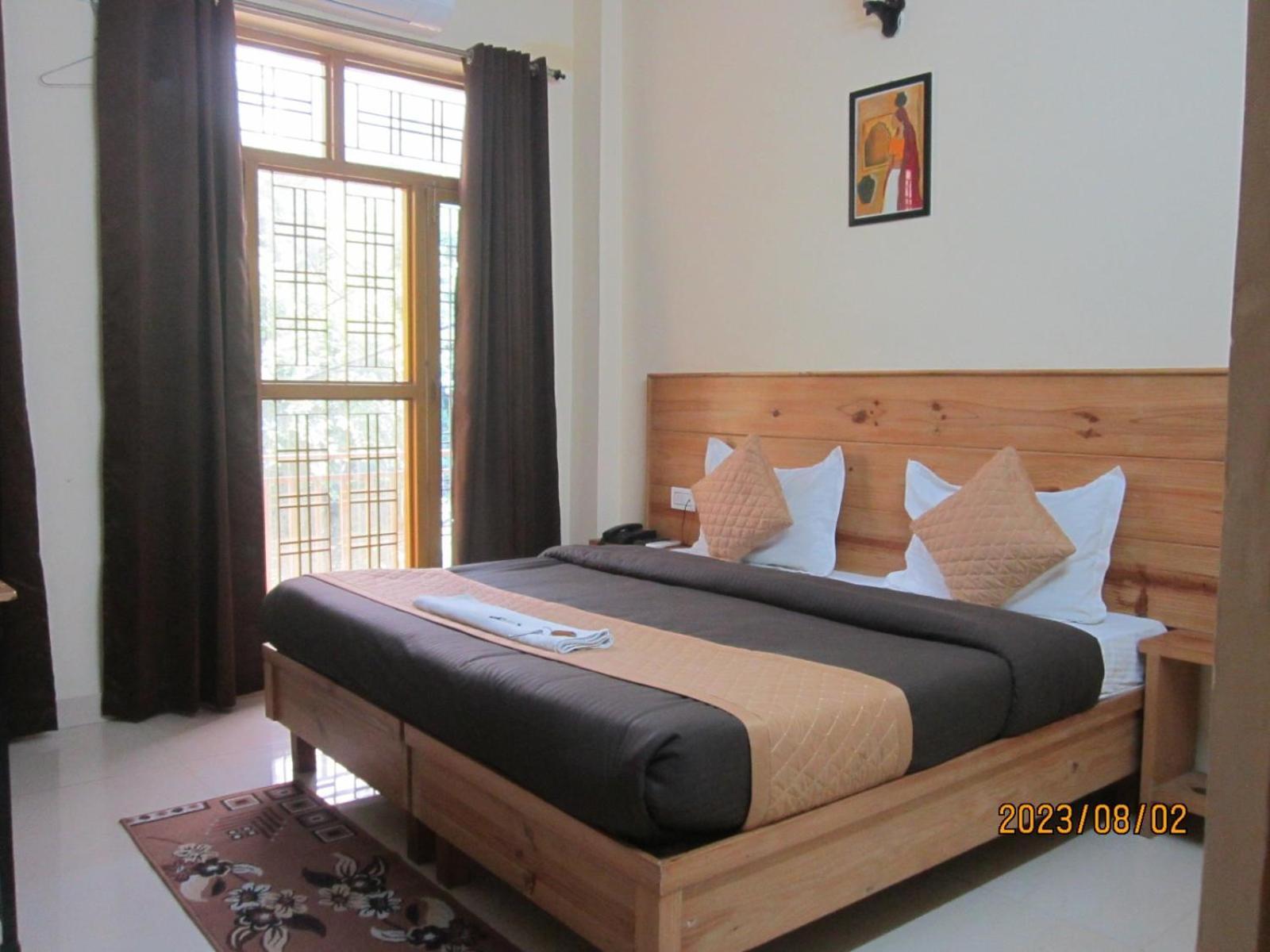 Hotel Krishna Rishīkesh 외부 사진