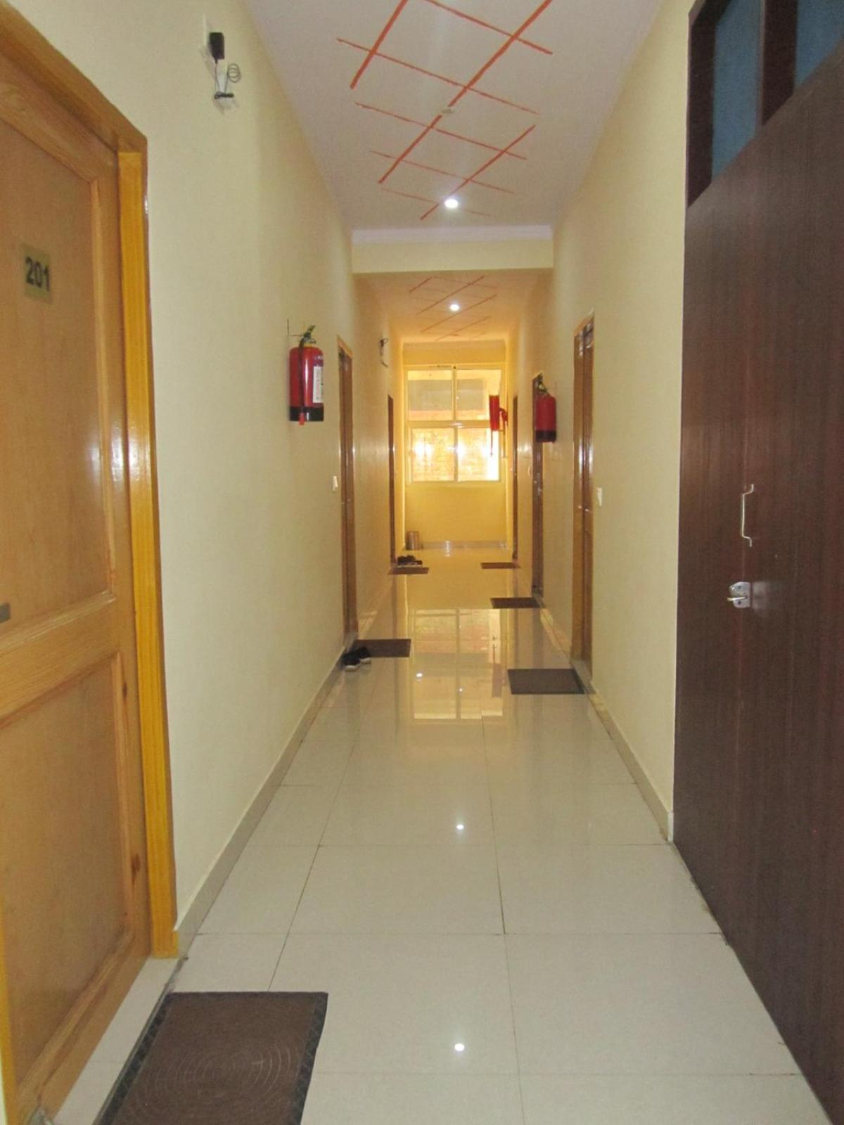 Hotel Krishna Rishīkesh 외부 사진